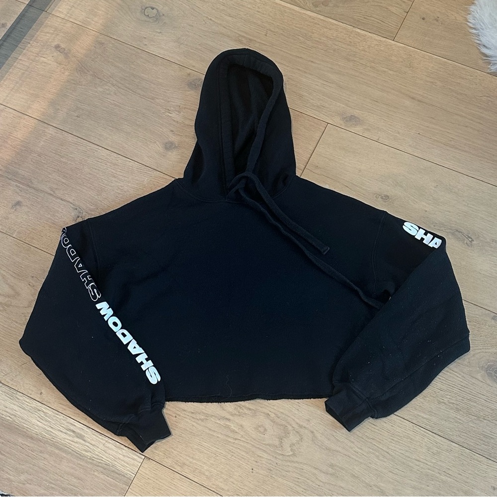 Shadow Hill Black Cropped Sweatshirt